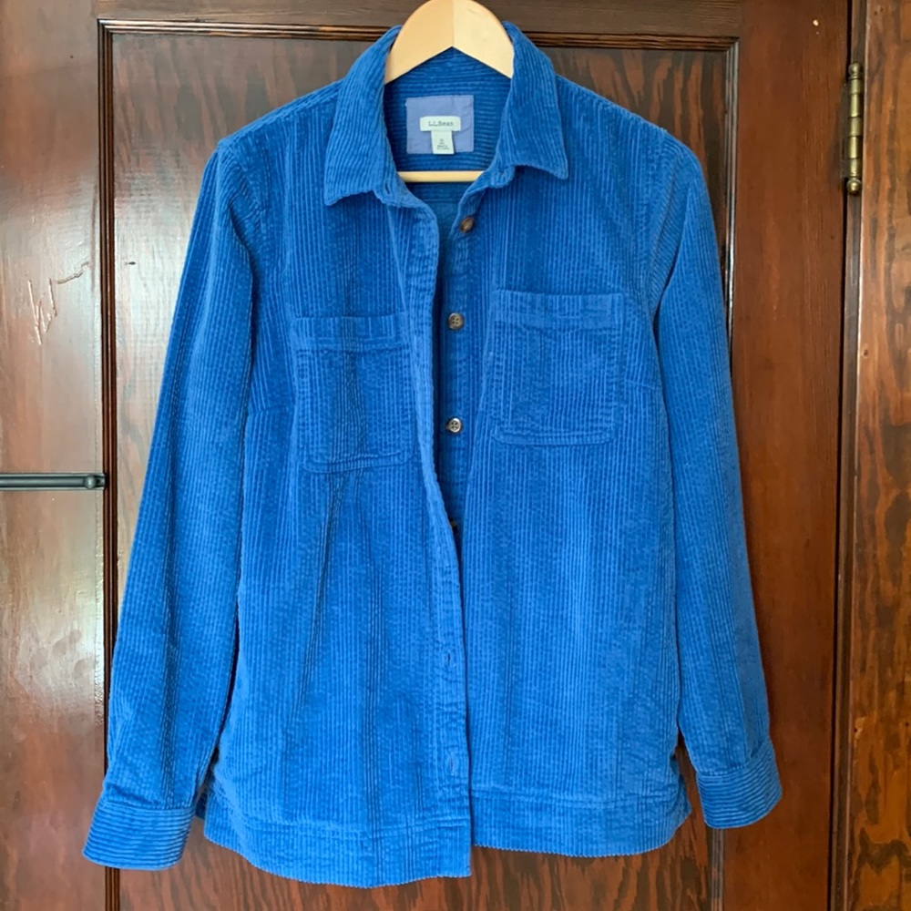 Gorgeous corduroy jacket!